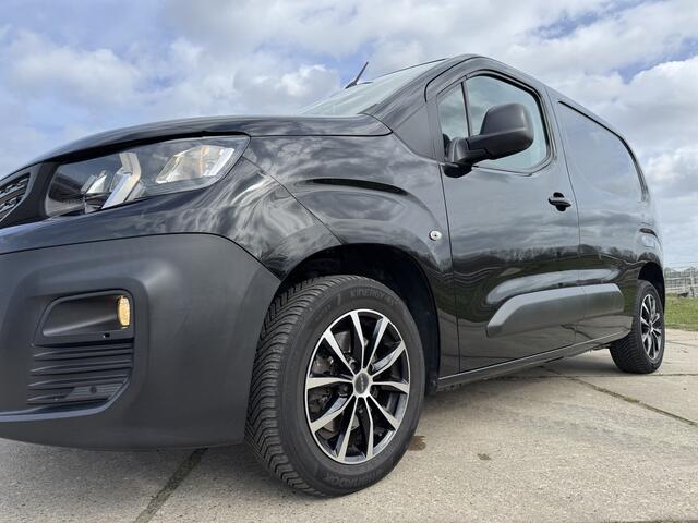 Peugeot PARTNER 1.5 BlueHDI 131PK automaat airco 3 zits