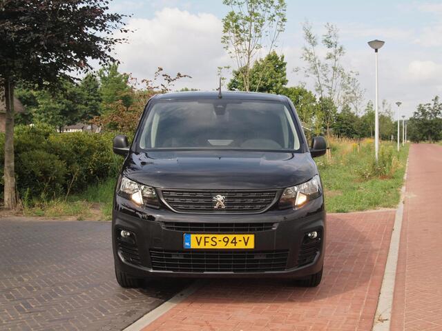 Peugeot PARTNER 1.5 BlueHDI Asphalt Long | Marge | Airco | Camera | Trekhaak | Cruise Control | Apple Carplay | Automaat |
