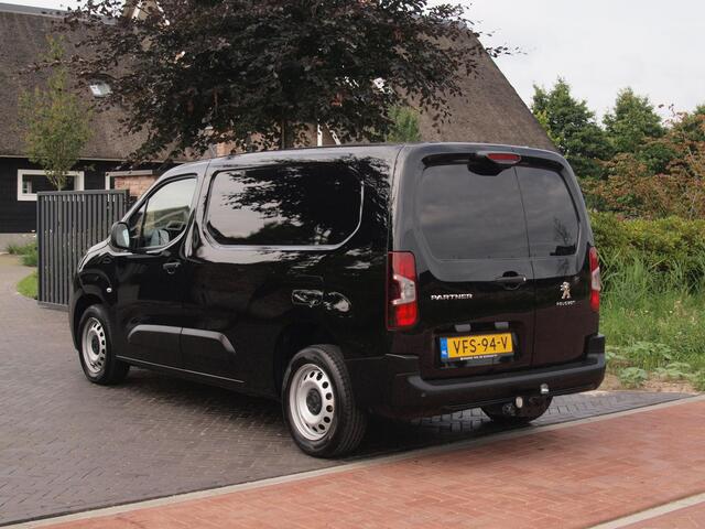 Peugeot PARTNER 1.5 BlueHDI Asphalt Long | Marge | Airco | Camera | Trekhaak | Cruise Control | Apple Carplay | Automaat |