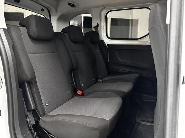 Peugeot PARTNER Rifter 1.5 BlueHDI Allure/ Zij-Schuifdeur Rechts/ Extra getint glas/ Lane-Assist./ Airco/ Cruise/ Elek. pakket/ Isofix/ Bluetooth/ Dakspoiler/ Dagrijverl.