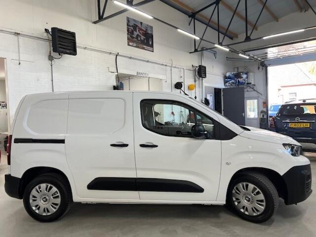 Peugeot PARTNER 1.5 BLUEHDI Premium, PDC, Trekhaak, Cruise control, Groot scherm