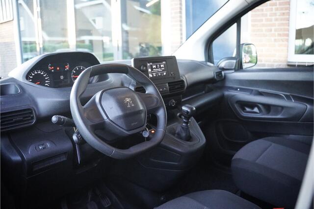 Peugeot PARTNER 1.2 Benzine, AIRCO, BTW-BPM-VRIJ