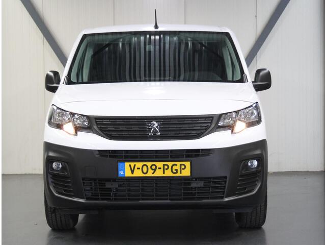 Peugeot PARTNER e-Partner Asphalt 50 kWh 136PK | NIEUW!! | AUTOMAAT | Armsteun | Airco | Cruise Control | Parkeersensoren | Centrale Deurvergrendeling Met Afstandsbediening | Schuifdeur |