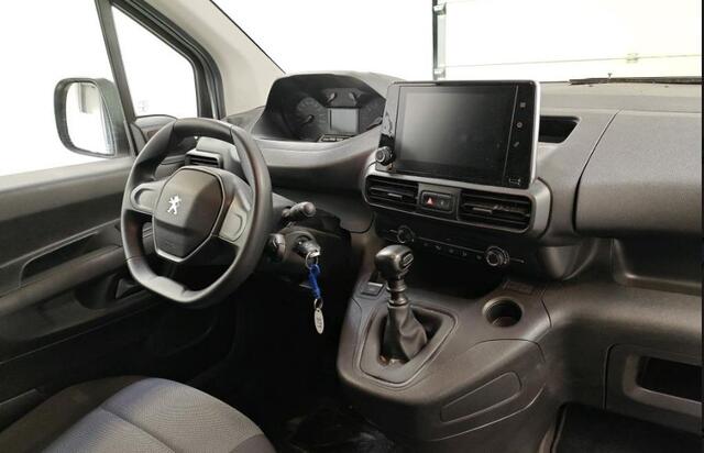 Peugeot PARTNER 1.2 Benzine 111PK Euro6 Premium / Airco / Navigatie / Cruise-ctr. / Schuifdeur + Raam / Radio multimedia