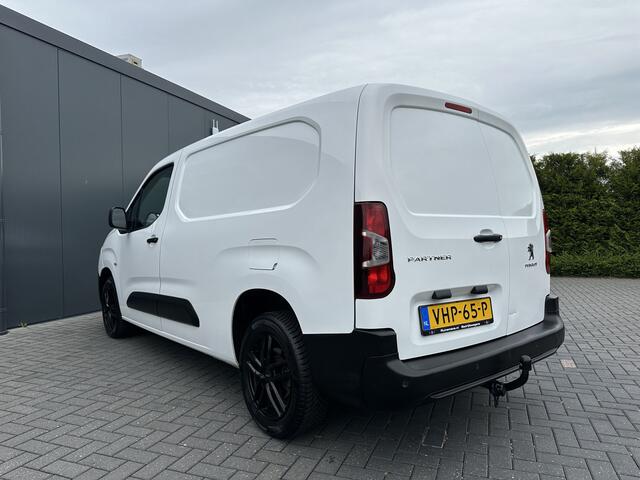 Peugeot PARTNER 1.5 BlueHDI 102 PK / L2H1 / TREKHAAK / 3 ZITS / CRUISE / AIRCO / APPLE CARPLAY / ANDROID AUTO