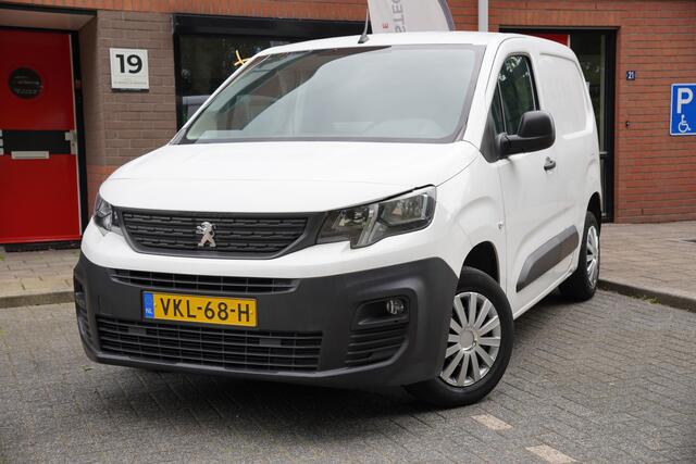 Peugeot PARTNER 1.2 PureTech Premium Navigatie / PDC / Airco