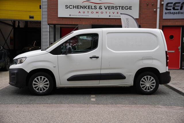 Peugeot PARTNER 1.2 PureTech Premium Navigatie / PDC / Airco