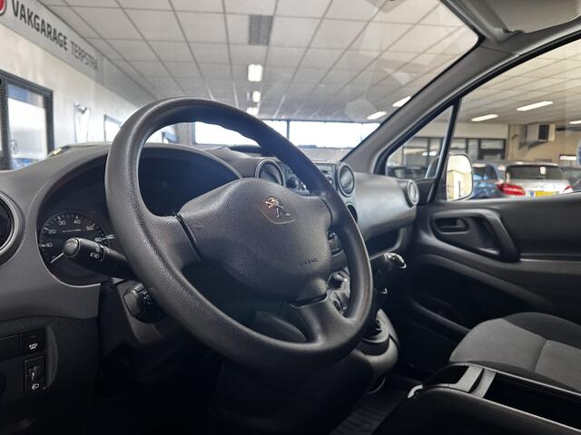 Peugeot PARTNER 120 1.6 BlueHDi 100 L1 Premium S&S/ Trekhaak/ Zij-Schuifdeur Rechts/ Airco/ Cruise/ Bluetooth/ Elek. pakket/ Radio-CD/ Armsteun.