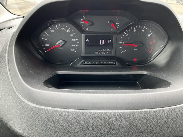 Peugeot PARTNER 1.5 | Premium | Trekhaak | Bullbars | Velgjes | Camera | Navi | Cruise | Full Color!