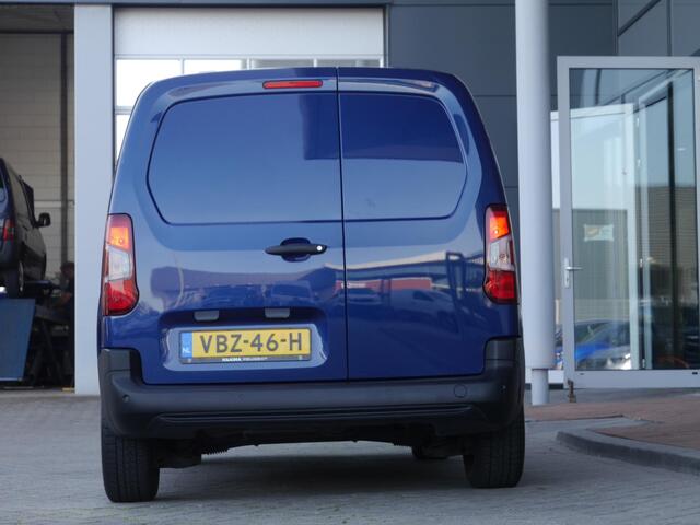 Peugeot PARTNER 1.5 BlueHDI Premium | Navigatie | Dab radio | Apple carplay/Android auto | Parkeersensoren achter | Houten laadvloer | Airco | 3 Zits