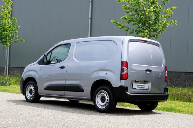 Peugeot PARTNER 1.5 BlueHDi 100 L1 in Topstaat ||MARGE geen BTW |1e eigenaar |Metallic |Cruise |Navigatie |Carplay |Android Auto |EURO6D |100 pk |Betimmering