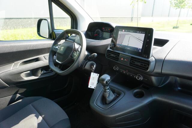 Peugeot PARTNER 1.5 BlueHDi 100 L1 in Topstaat ||MARGE geen BTW |1e eigenaar |Metallic |Cruise |Navigatie |Carplay |Android Auto |EURO6D |100 pk |Betimmering