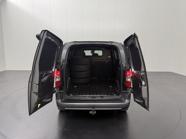 Peugeot PARTNER 1.5BlueHDI 130PK Automaat Premium | 3-Zits | Navigatie | Camera | Multimedia | Trekhaak | Airco | Cruise