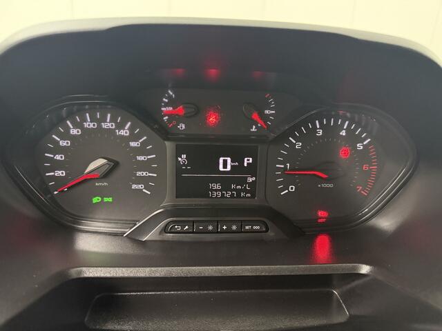 Peugeot PARTNER 1.5BlueHDI 130PK Automaat Premium | 3-Zits | Navigatie | Camera | Multimedia | Trekhaak | Airco | Cruise
