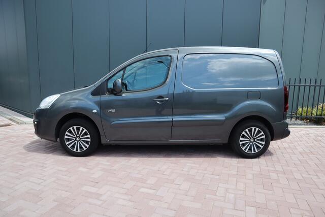 Peugeot PARTNER 120 1.6 BlueHDi 75 L1 Première Airco Navigatie Camera Pdc Rechter schuifdeur