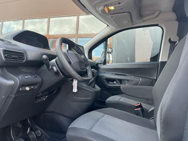 Peugeot PARTNER 1.6 BlueHDI 100pk Premium Lease ¤168p/m, Airco, Carplay, PDC, Cruise controle, Onderhoudshistorie aanwezig