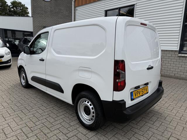Peugeot PARTNER 1.2 PureTech Premium / benzine grijs kenteken / euro 6 / vaste prijs rijklaar ¤ 11.750 ex btw / lease vanaf ¤ 198 / airco / cruise / navi / raam in de schuifdeur / Apple Carplay Android auto