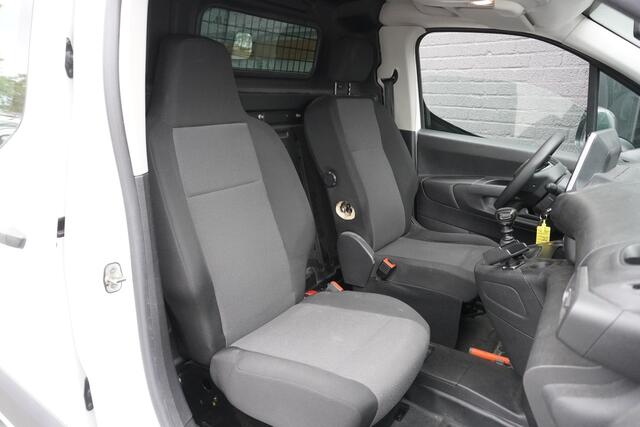 Peugeot PARTNER 1.2 PureTech 110Pk Benzine - Airco - Navi - Cruise - ¤ 12.499,- Excl.