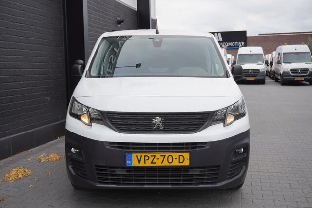 Peugeot PARTNER 1.2 PureTech 110Pk Benzine - Airco - Navi - Cruise - ¤ 12.499,- Excl.