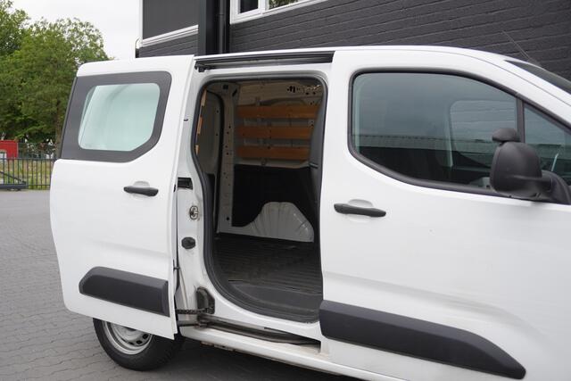 Peugeot PARTNER 1.2 PureTech 110Pk Benzine - Airco - Navi - Cruise - ¤ 12.499,- Excl.