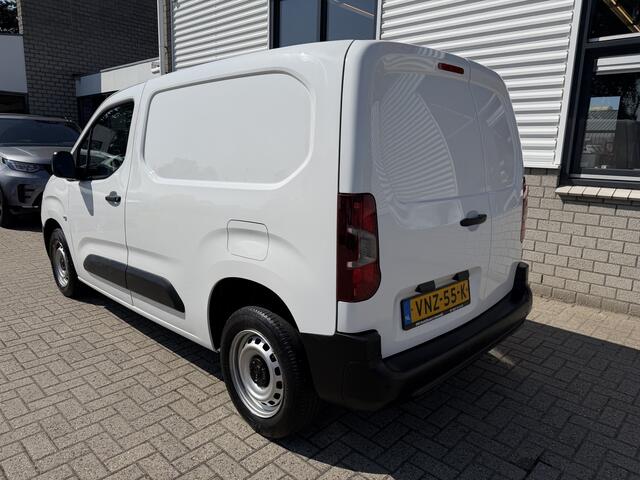 Peugeot PARTNER 1.2 PureTech Premium / vaste prijs rijklaar ¤ 11.750 ex btw / lease vanaf ¤ 198 / airco / cruise control / pdc achter / navigatie / raam in de schuifdeur / euro 6 !