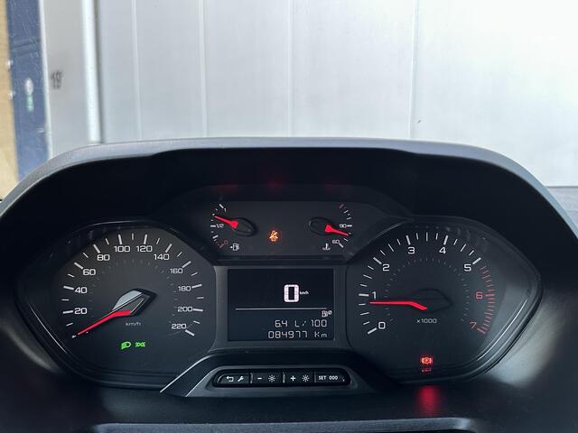 Peugeot PARTNER 1.6 BlueHDI Grip l CarPlay l Navi l 3p. l 84.977 km l