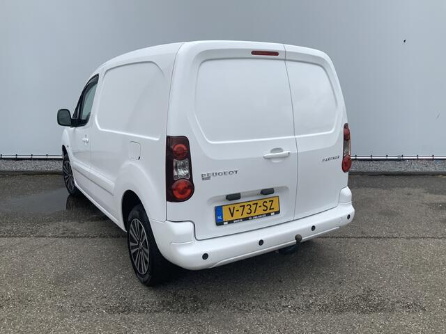 Peugeot PARTNER 120 1.6 BlueHDi 100 L1 Premium Pack S&S Airco Cruise 3 Zits Trekhaak 1250 kg Alu Velg Euro 6