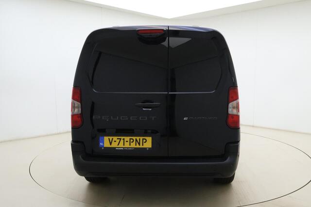 Peugeot PARTNER e-Partner 136 L2 50 kWh Camera l PDC l Wireless Apple Carplay & Android Auto l TomTom Navigatie Full-Map l Airco l LED l Stoelverwarming l Binnenbetimmering & Laadvloer l