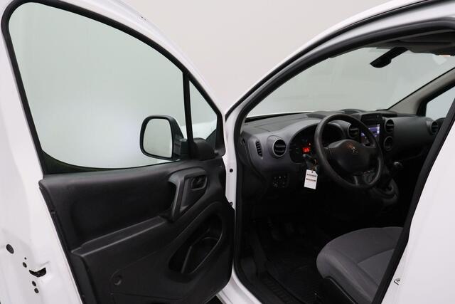 Peugeot PARTNER 120 1.6 BlueHDi 100 L1 Première S&S 2017 | Trekhaak | Navigatie | Carplay | Cruise Control | Parkeersensoren | Origineel Nederlands | Nationale Autopas