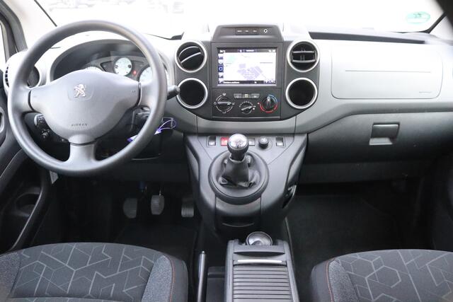 Peugeot PARTNER TEPEE 1.2 PureT. Allure Trekhaak/Navigatie/Camera/Parkeerhulp