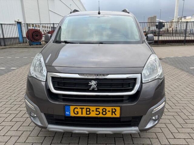 Peugeot PARTNER TEPEE 1.2 PureTech Allure
