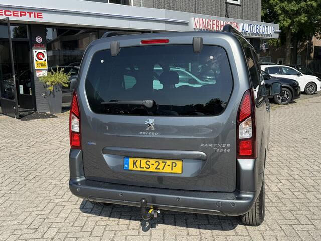 Peugeot PARTNER TEPEE 110 Pk Benzine Style uitvoering * Airco * Trekhaak * Cruise Control * 5-Persoons * Parkeersensoren * Vingerhoets; Vierde Generatie Eersteklas Service. Al meer dan 100 jaar een begrip in de Brabantse Kempen