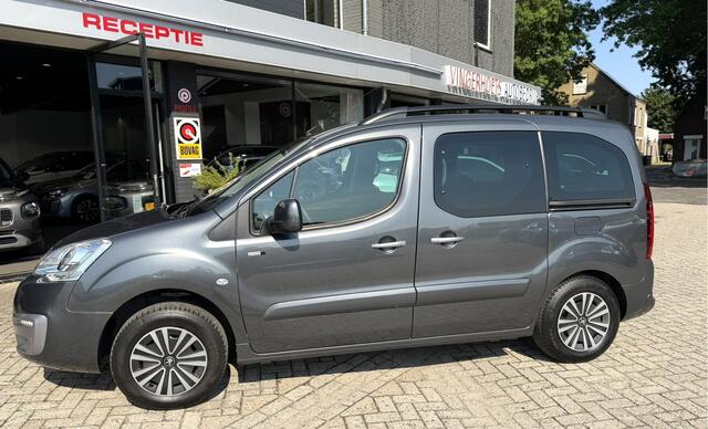 Peugeot PARTNER TEPEE 110 Pk Benzine Style uitvoering * Airco * Trekhaak * Cruise Control * 5-Persoons * Parkeersensoren * Vingerhoets; Vierde Generatie Eersteklas Service. Al meer dan 100 jaar een begrip in de Brabantse Kempen