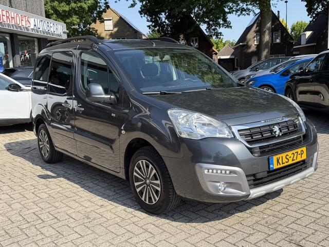 Peugeot PARTNER TEPEE 110 Pk Benzine Style uitvoering * Airco * Trekhaak * Cruise Control * 5-Persoons * Parkeersensoren * Vingerhoets; Vierde Generatie Eersteklas Service. Al meer dan 100 jaar een begrip in de Brabantse Kempen