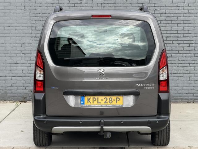 Peugeot PARTNER TEPEE 1.2 ALLURE | NAVI | CLIMA | PDC+CAM | TREKHAAK | BOVAG!