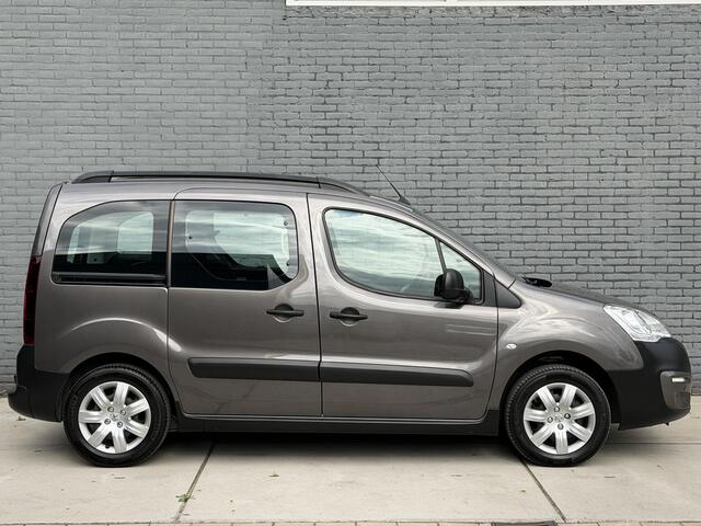 Peugeot PARTNER TEPEE 1.2 ALLURE | NAVI | CLIMA | PDC+CAM | TREKHAAK | BOVAG!