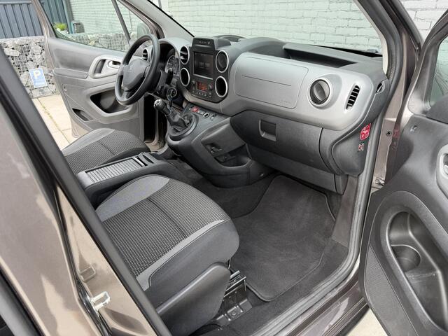 Peugeot PARTNER TEPEE 1.2 ALLURE | NAVI | CLIMA | PDC+CAM | TREKHAAK | BOVAG!