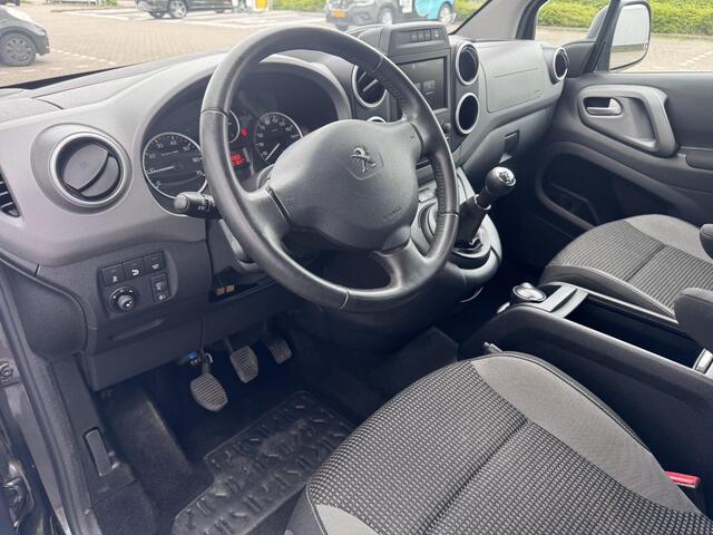 Peugeot PARTNER TEPEE 1.2 PureTech Allure Apple CarPlay