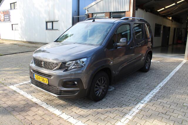 Peugeot Rifter 1.5 BlueHDI Allure automaat / 130 PK Set winterwielen