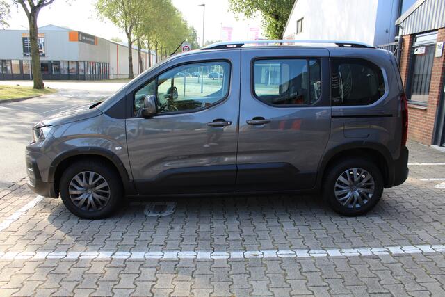 Peugeot Rifter 1.5 BlueHDI Allure automaat / 130 PK Set winterwielen