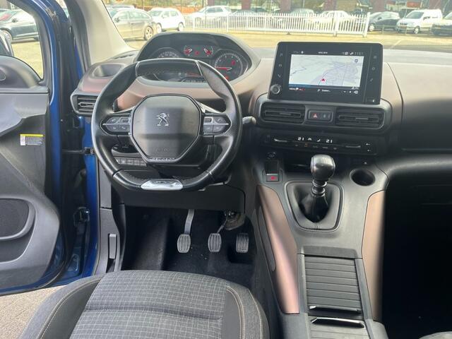 Peugeot Rifter LONG 1.2 130pk GT Line 7-peroons Navi Carplay Camera Airco(ECC)