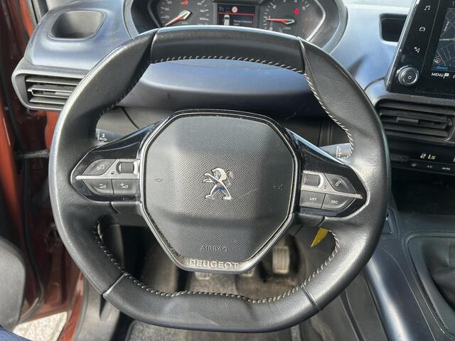 Peugeot Rifter 1.2 Turbo 110PK Allure | Zeer ruime en complete auto | Navigatie | Trekhaak 1150KG | All Season banden | 2x Zijschuifdeur | Airconditioning | Cruise Control | LED Dagrijverlichting | Parkeersensoren | Lichtmetalen velgen | Hoge Zitpositie | DAB+ Radio |