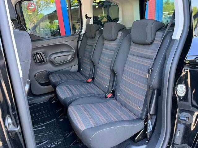 Peugeot Rifter 1.2 130pk Automaat Panodak Navi Carplay Airco(ECC)