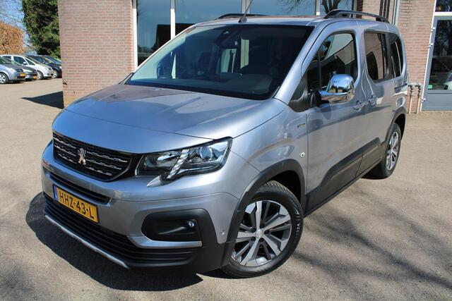 Peugeot Rifter 1.2 GT-Line Navi, Achteruitrijcamera, Parkeerassistent, Climate control, Apple/Android carplay, CC, Trekhaak, Parksens. V en A, Keyless, 17" LMV