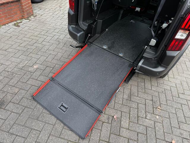 Peugeot Rifter L1 Rolstoelauto 4+1 (Nieuw) - Alle Opties - Rolstoelvervoer - Direct Leverbaar