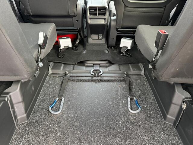 Peugeot Rifter L1 Rolstoelauto 4+1 (Nieuw) - Alle Opties - Rolstoelvervoer - Direct Leverbaar