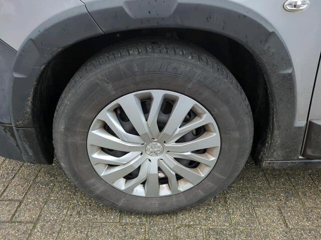 Peugeot Rifter Long 1.2 Puretech Long Active 7p. ALL-IN rijklaarprijs/Navi/Parkeersensoren/7-zits/Airco