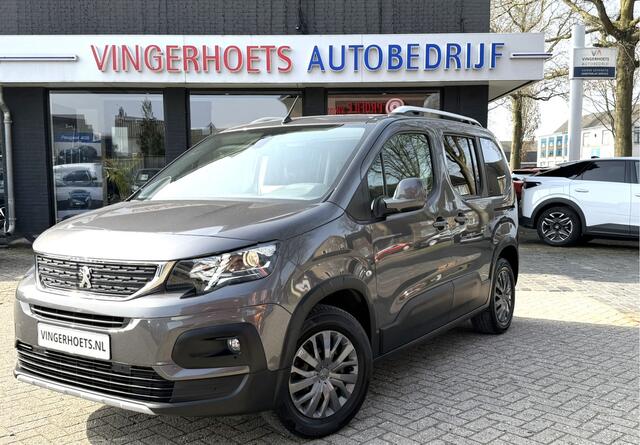 Peugeot Rifter 110 Pk Benzine * Navigatie * Trekhaak * Airco * Parkeer Camera * Cruise Control * Hoge Zit * Vingerhoets; Vierde Generatie Eersteklas Service. Al meer dan 100 jaar een begrip in de Brabantse Kempen,