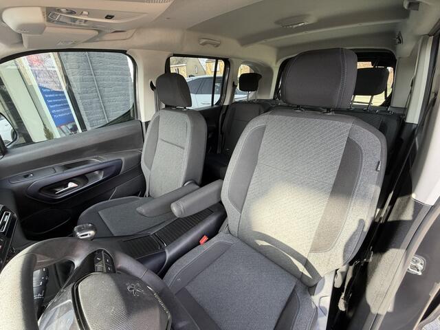 Peugeot Rifter 110 Pk Benzine * Navigatie * Trekhaak * Airco * Parkeer Camera * Cruise Control * Hoge Zit * Vingerhoets; Vierde Generatie Eersteklas Service. Al meer dan 100 jaar een begrip in de Brabantse Kempen,