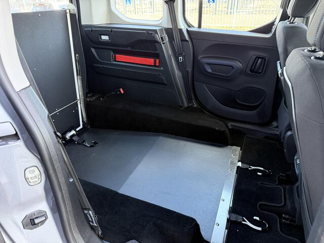 Peugeot Rifter 2+1 Rolstoelauto 1.2 Puretech Allure (Z.g.a.n. Rifter Automaat 2+1 Rolstoelauto!)